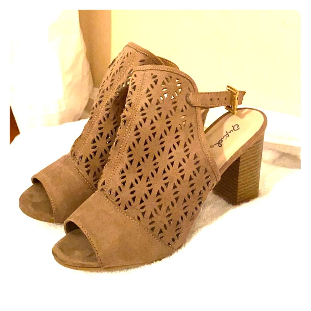 Qupid Slingback Chunky Wedge Sandals